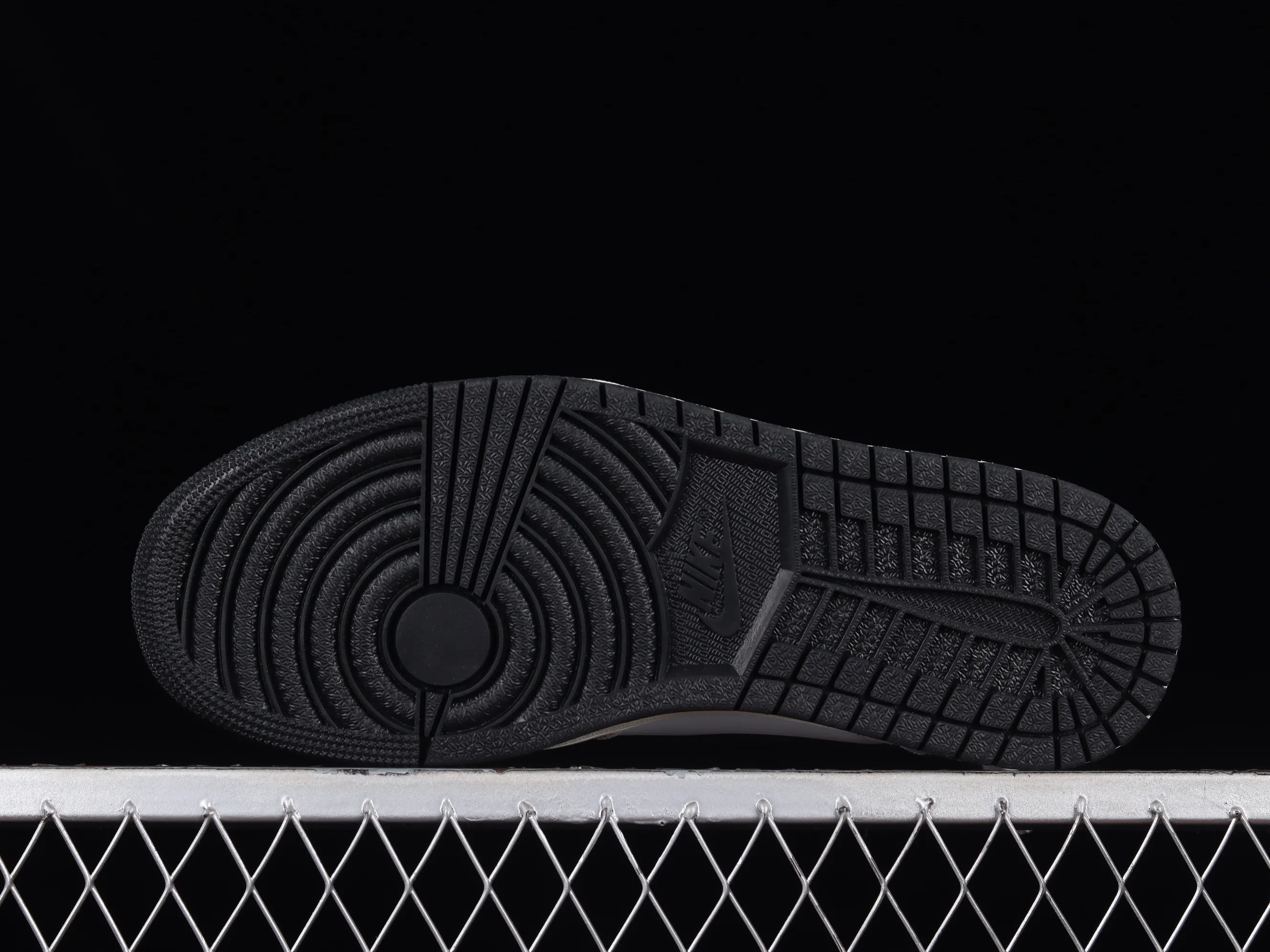 All categories Air Jordan Jordan series basketball shoes Air Jordan 1 High Air Jordan 1 High OG "Skyline" AJ1 Jordan 1 denim high-top basketball shoes DX0054-805